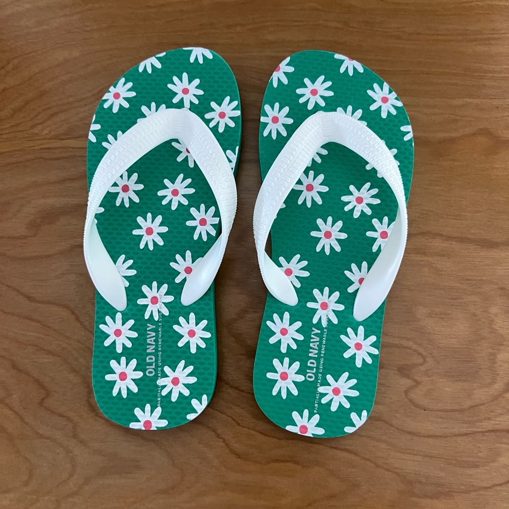 💥FREE Old Navy Flip Flops